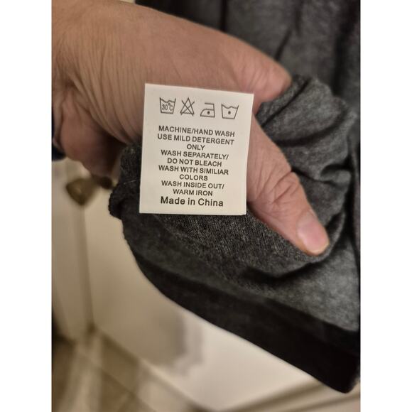 Christmas Crew Tshirt-Size Small- NWT - Picture 3 of 7